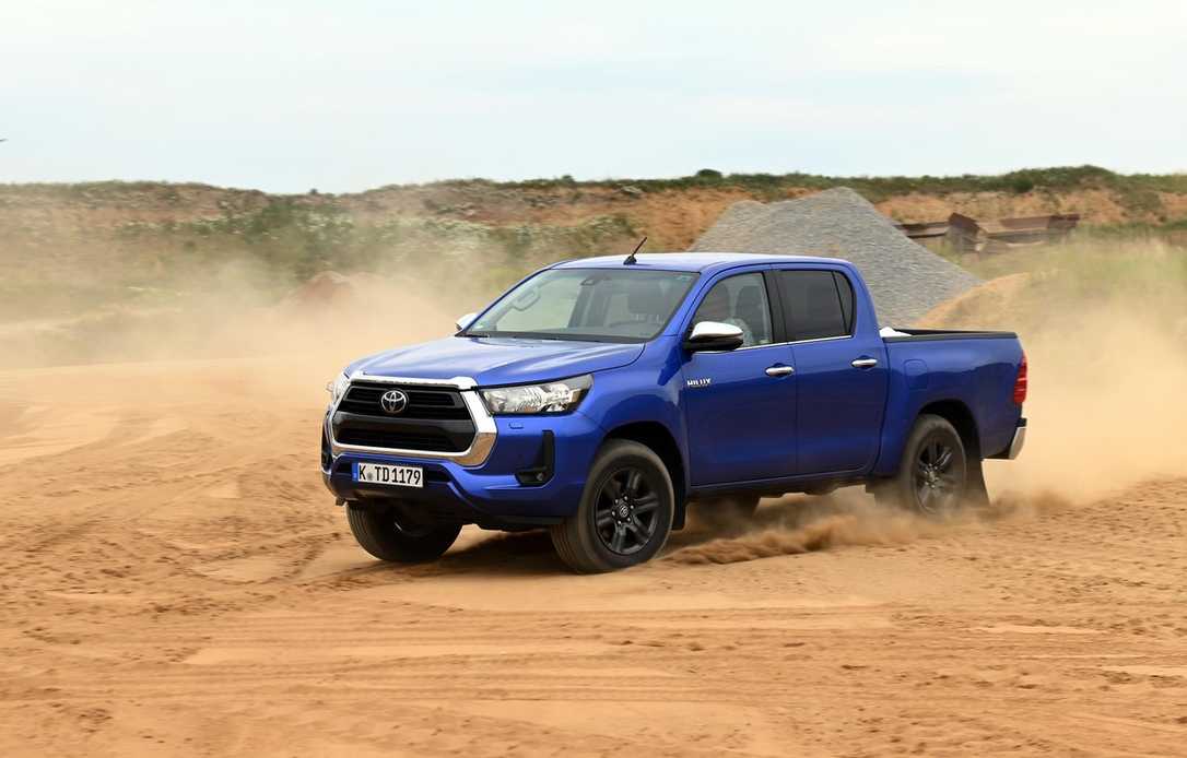 Toyota Hilux Invincible im Test (2025): Zahlen & Fakten zum Pick-up Toyota Hilux Invincible im Test (2025): Zahlen & Fakten zum Pick-up