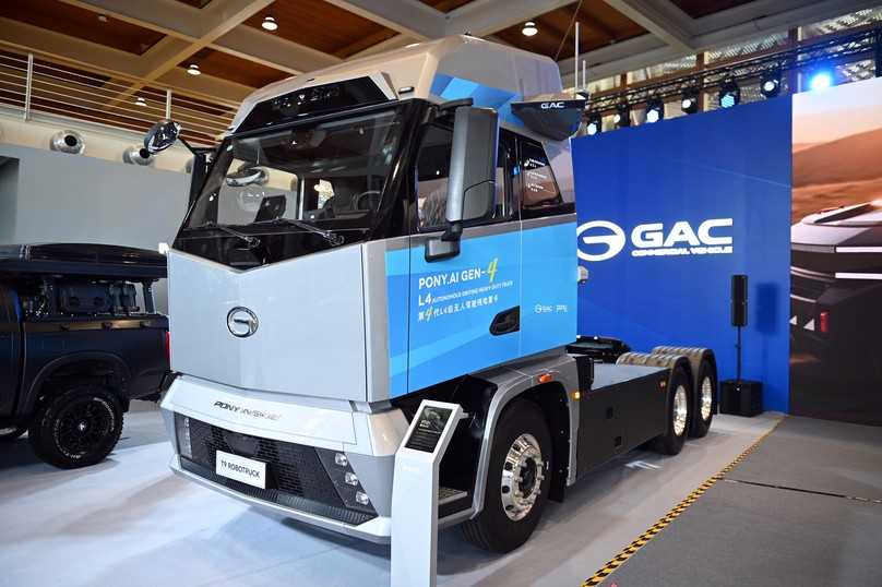 Der kantige GAC T9 6x4 funktioniert mit Wechselbatterien (Battery Swap EV) und kann dank Pony.ai teilautonom nach Level 4 fahren (Robotruck). | Foto: FH Der kantige GAC T9 6x4 funktioniert mit Wechselbatterien (Battery Swap EV) und kann dank Pony.ai teilautonom nach Level 4 fahren (Robotruck). | Foto: FH