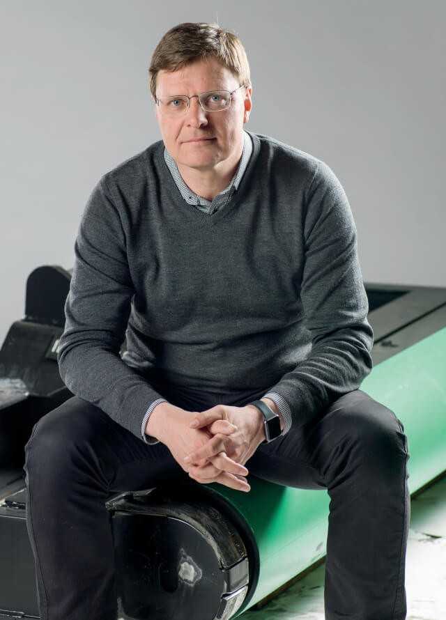 Stefan Stockhaus will den Anwendern mit dem symmetrischen Schnellwechsler-Standard die Hoheit darüber zurückgeben, welche Anbaugeräte sie an ihren Maschinen einsetzen. | Foto: Steelwrist Stefan Stockhaus will den Anwendern mit dem symmetrischen Schnellwechsler-Standard die Hoheit darüber zurückgeben, welche Anbaugeräte sie an ihren Maschinen einsetzen. | Foto: Steelwrist