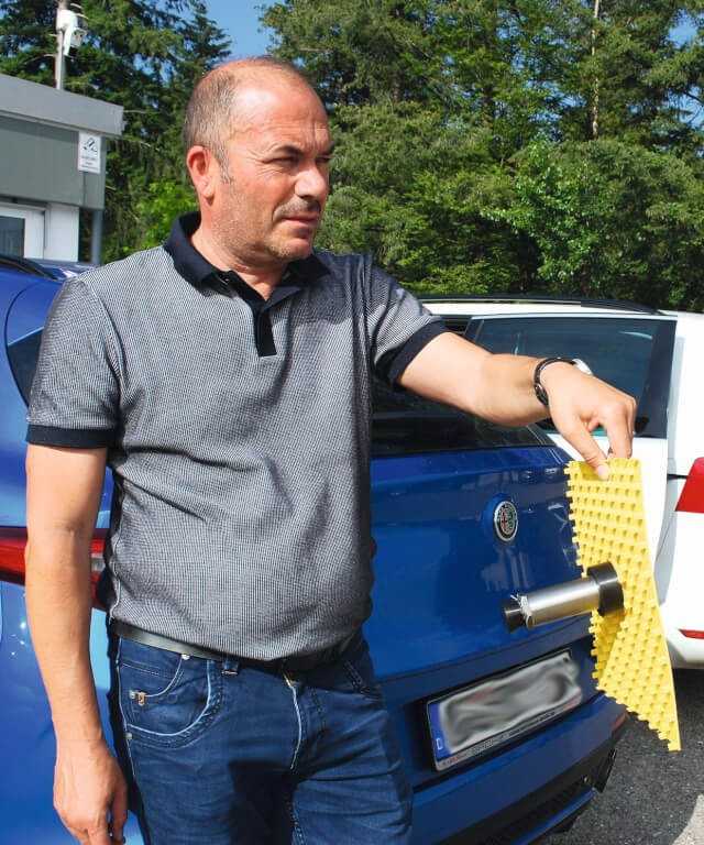 Detaillösung Schmierstutzen: Auch hier bleibt der durchgehende Korrosionsschutz erhalten.