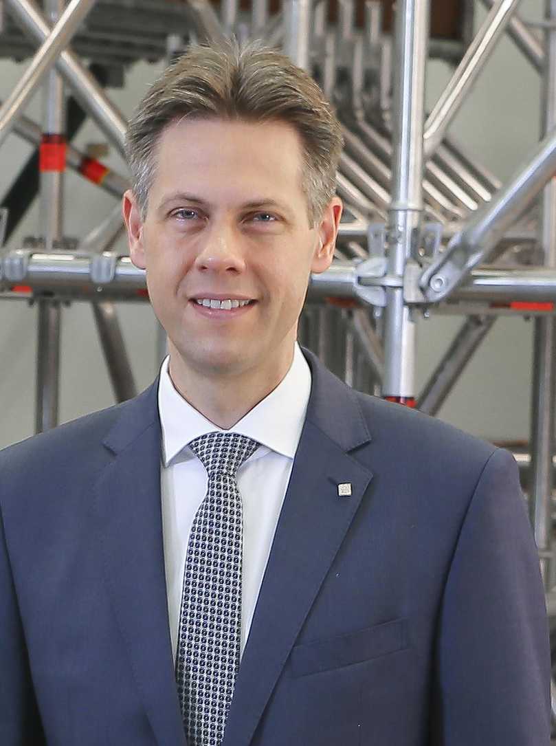 „Angesichts der starken Internationalität der Messe sehen wir die Entscheidung als den richtigen, konsequenten und rechtzeitigen Schritt an und freuen uns umso mehr auf Oktober 2022.“ Wolf Christian Behrbohm, Geschäftsführer der Wilhelm Layher GmbH & Co. KG | Foto: Michael Koehler „Angesichts der starken Internationalität der Messe sehen wir die Entscheidung als den richtigen, konsequenten und rechtzeitigen Schritt an und freuen uns umso mehr auf Oktober 2022.“ Wolf Christian Behrbohm, Geschäftsführer der Wilhelm Layher GmbH & Co. KG | Foto: Michael Koehler